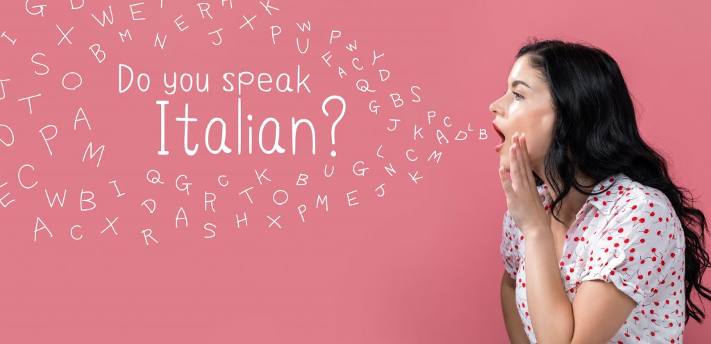 Ragazza che chiede di voler imparare l'italiano
